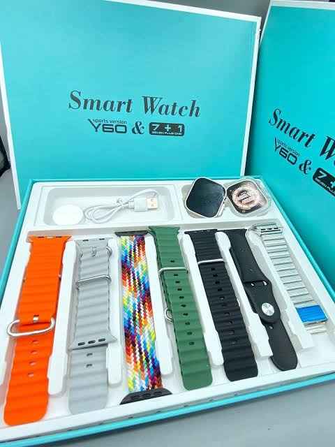 Y60 ULTRA 7 IN 1 Smart Watch (Random color)